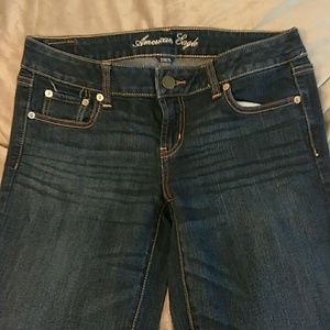 American Eagle Outfitters Favorite Boyfriend fit